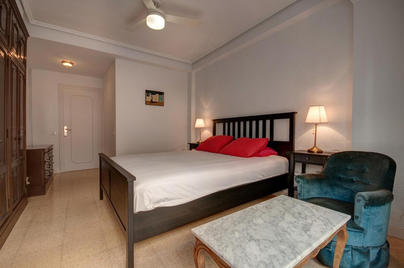 Beds & Breaks Ferrero Apartment บาเลนเซีย ภายนอก รูปภาพ