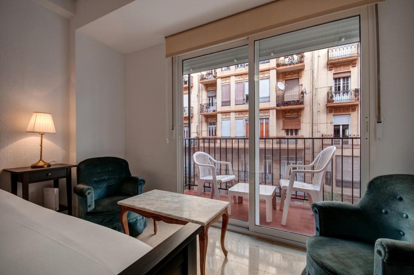 Beds & Breaks Ferrero Apartment บาเลนเซีย ภายนอก รูปภาพ